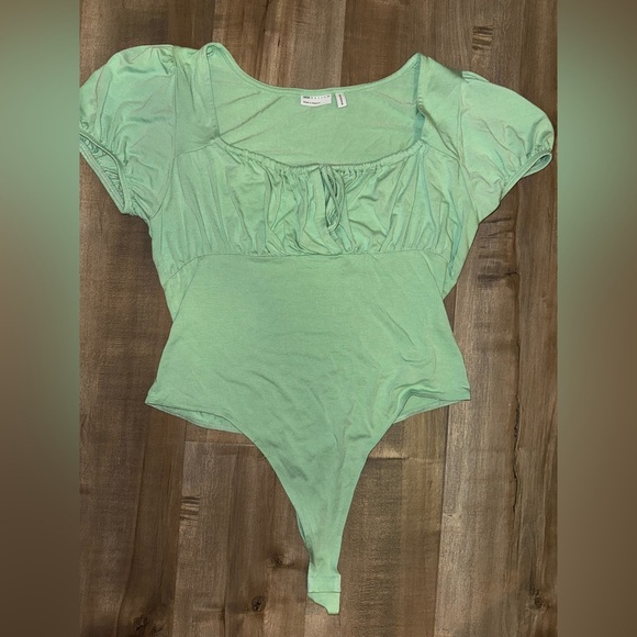 ASOS Short Sleeve Milkmaid Bodysuit in Sage Green Size 10 - Picture 2 of 8